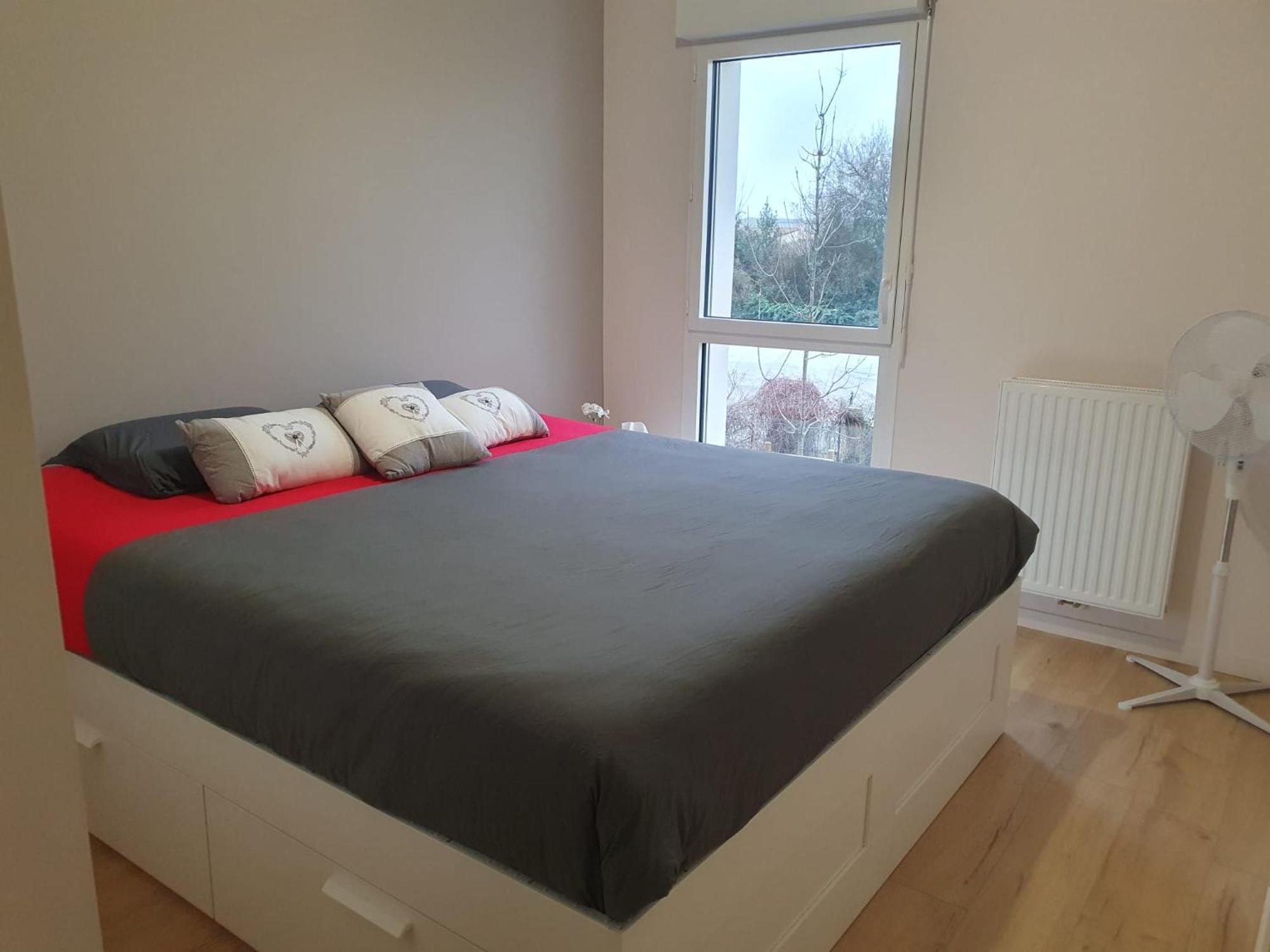 Appartement A Floirac Avec 2 Chambres, Un Parking Prive, Une Terrasse, A 5 Minutes En Voiture De L'Arkea Arena De Bordeaux Esterno foto
